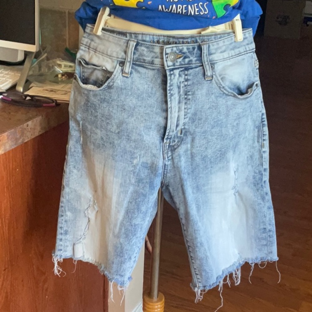 Men’s American Eagle Outfitters Extreme Flex Distressed Shorts Sz 30, Preowned